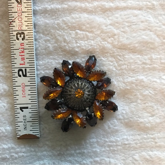 Antique Brooch - Picture 2 of 10